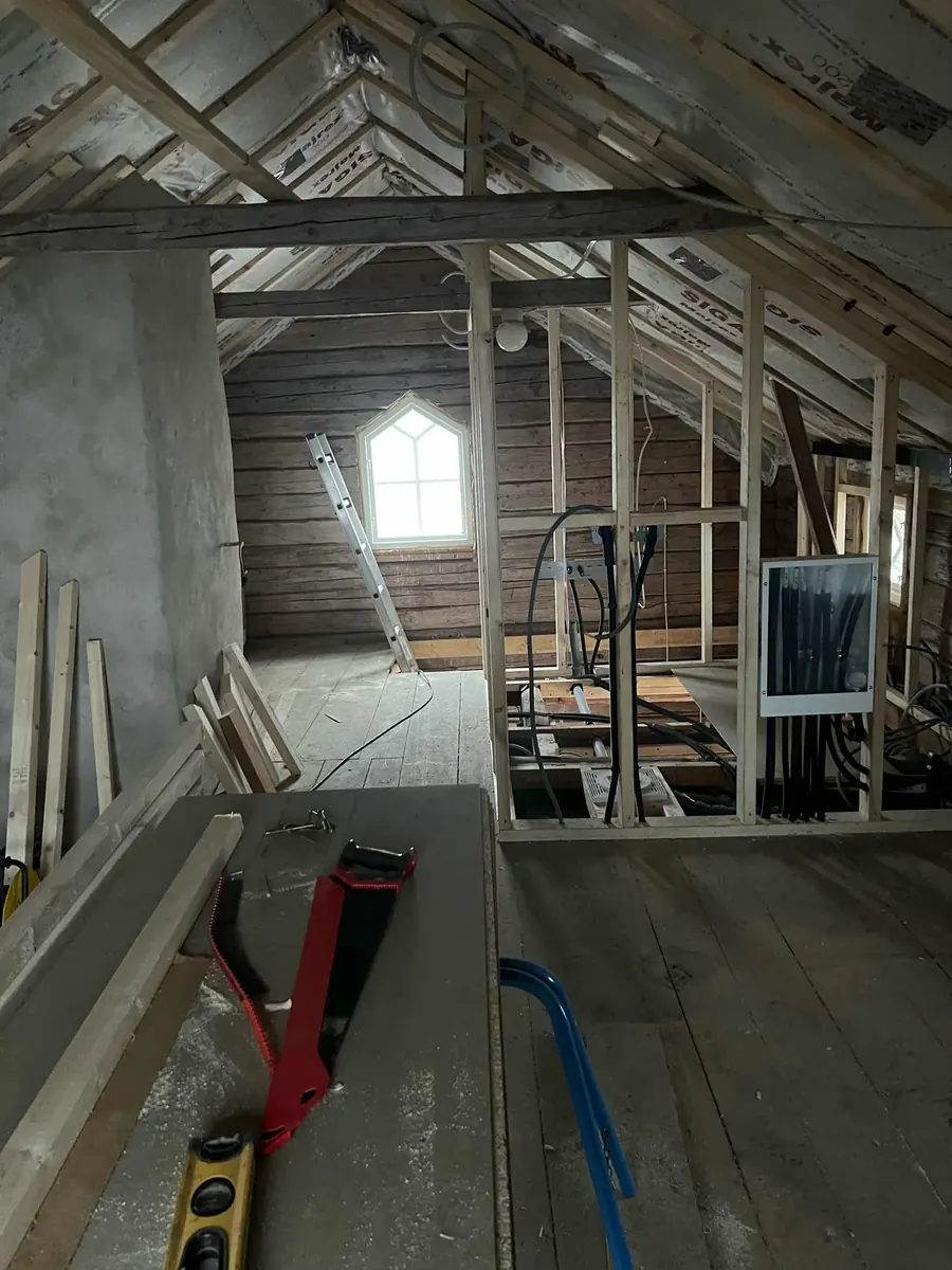 Totalrenovering av en gammal drängstuga – projektbild 3